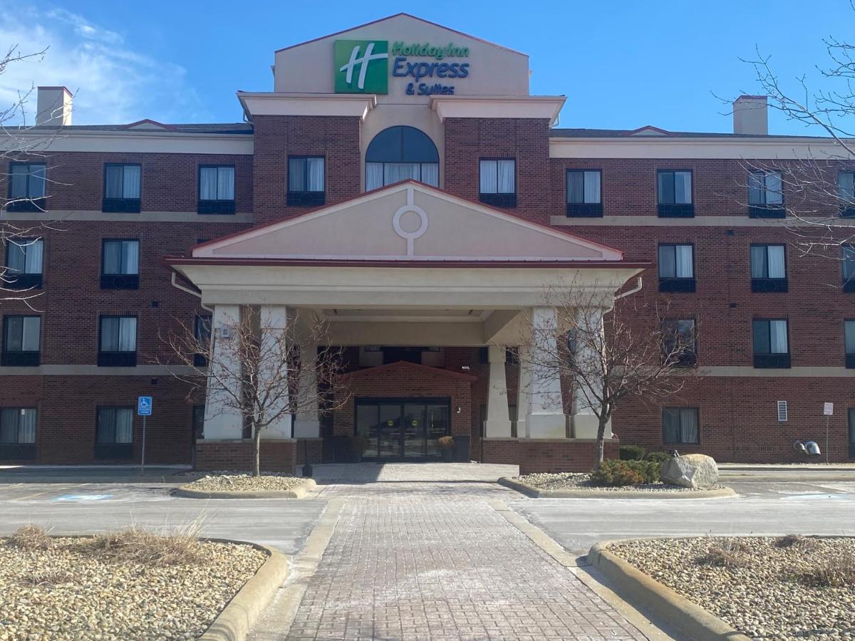 Holiday Inn Express And Suites Detroit North-Troy By Ihg Exterior photo